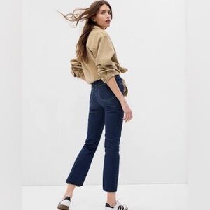 NWT Gap High Rise Kick Fit Jeans - Size 6P